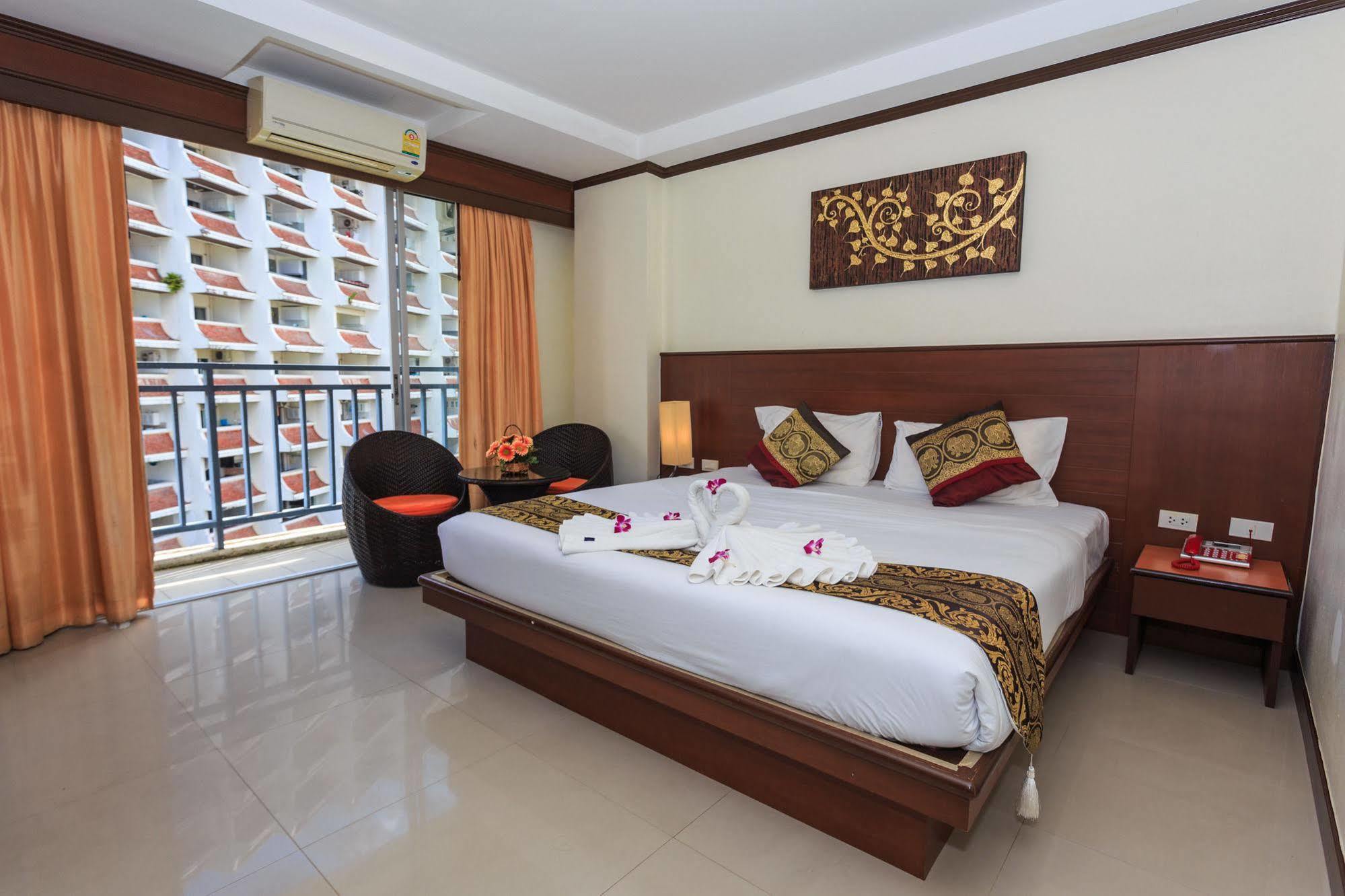 Sharaya Patong Hotel Eksteriør billede