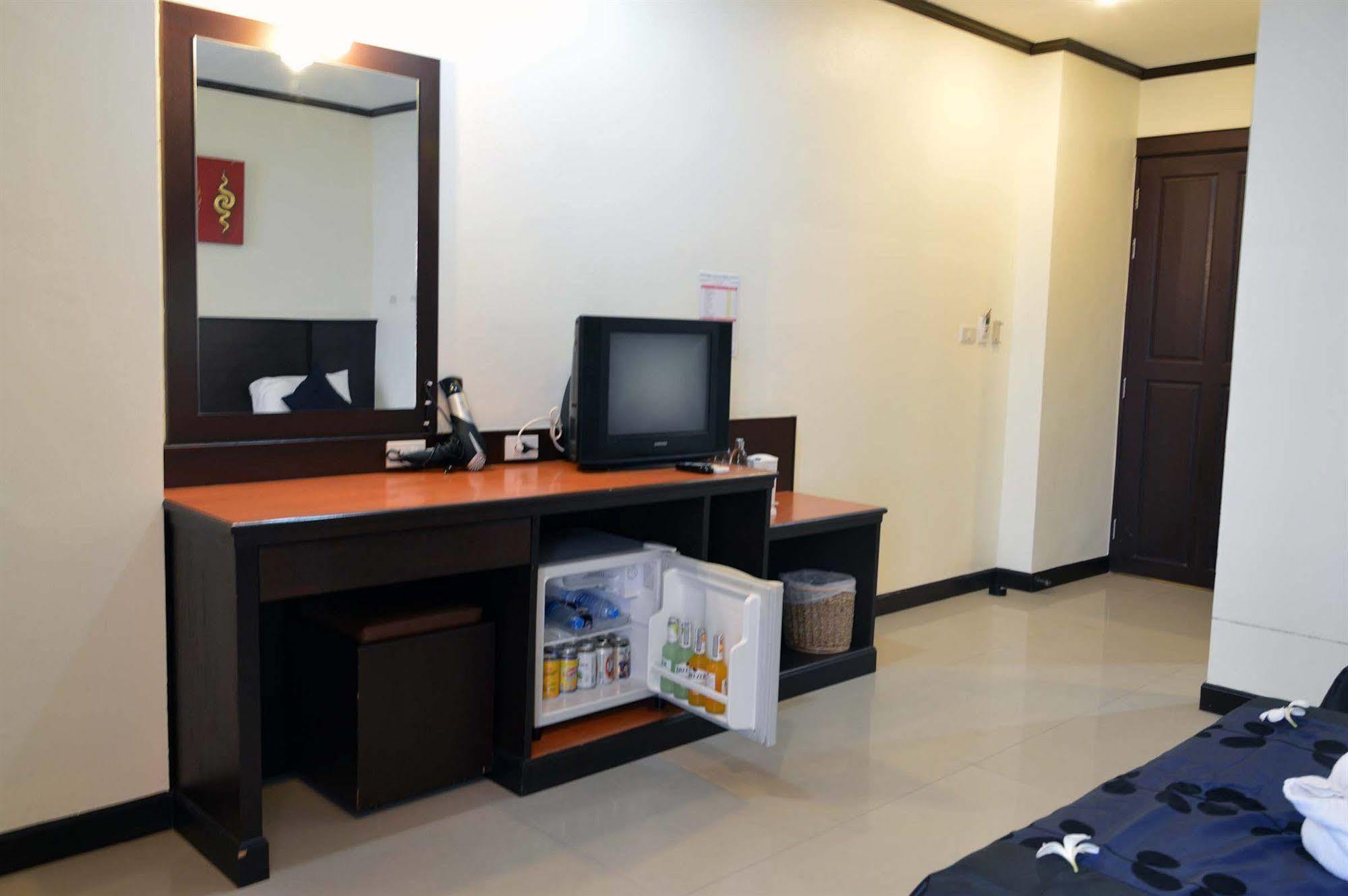 Sharaya Patong Hotel Eksteriør billede